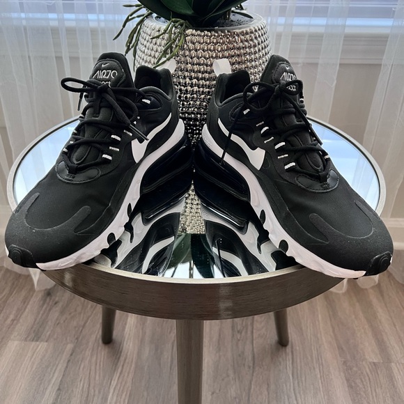 Women’s Nike air max 270 react Sneakers 👟 - Picture 5 of 8